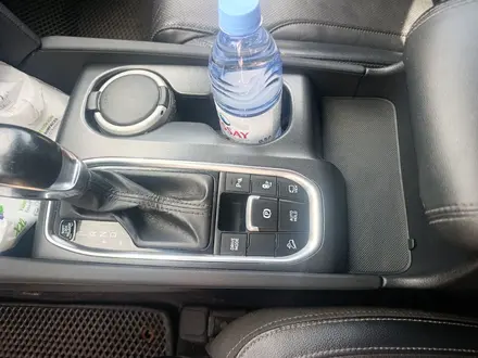 Hyundai Santa Fe 2019 года за 11 500 000 тг. в Астана – фото 2