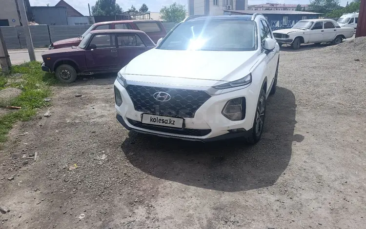 Hyundai Santa Fe 2019 года за 11 500 000 тг. в Астана