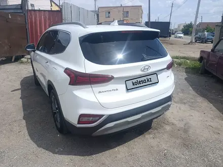Hyundai Santa Fe 2019 года за 11 500 000 тг. в Астана – фото 3