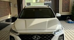 Hyundai Santa Fe 2019 года за 12 800 000 тг. в Шымкент