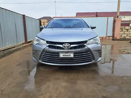 Toyota Camry 2016 года за 6 500 000 тг. в Атырау