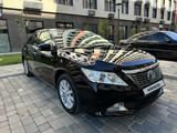 Toyota Camry 2013 года за 9 500 000 тг. в Атырау