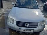 Volkswagen Passat 2003 годаүшін2 000 000 тг. в Атырау