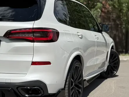 BMW X5 2022 года за 45 000 000 тг. в Астана – фото 14