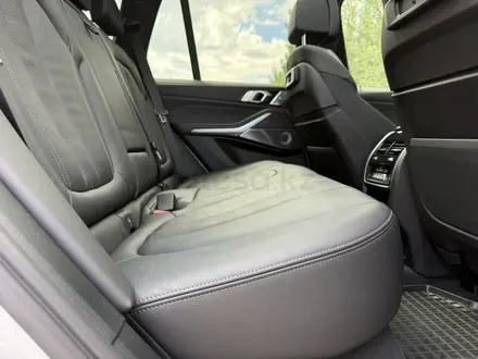 BMW X5 2022 года за 45 000 000 тг. в Астана – фото 33