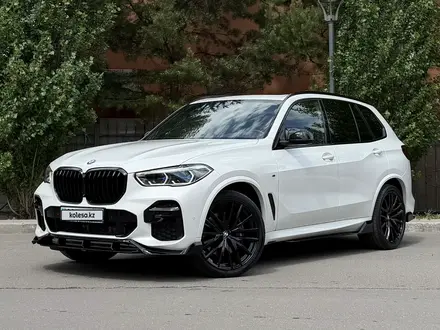 BMW X5 2022 года за 45 000 000 тг. в Астана