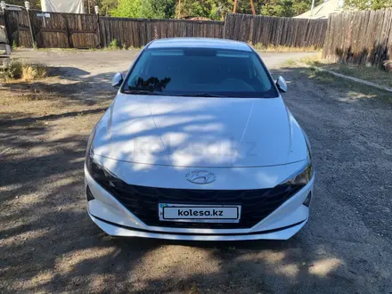 Hyundai Elantra 2021 года за 9 500 000 тг. в Семей