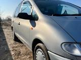 Volkswagen Sharan 1998 годаүшін1 900 000 тг. в Алматы – фото 2