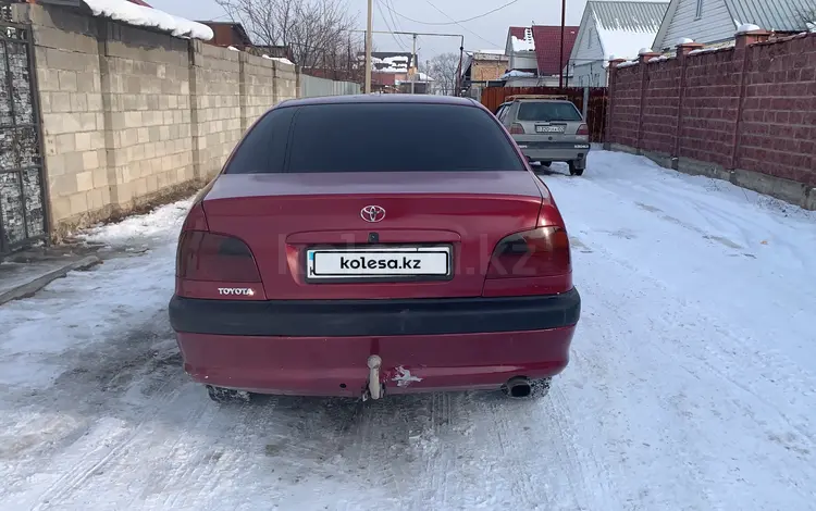 Toyota Avensis 1998 годаүшін1 800 000 тг. в Алматы