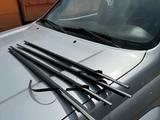 Капот Toyota Prado 120. за 120 000 тг. в Актобе – фото 2