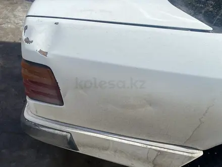 Mercedes-Benz E 200 1989 года за 1 000 000 тг. в Кокшетау – фото 4