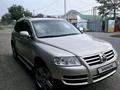 Volkswagen Touareg 2006 годаfor7 800 000 тг. в Алматы – фото 11