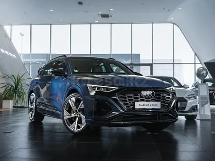 Audi Q8 e-tron 55 S line 2023 года за 37 360 000 тг. в Алматы