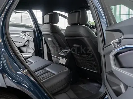 Audi Q8 e-tron 55 S line 2023 года за 37 360 000 тг. в Алматы – фото 10