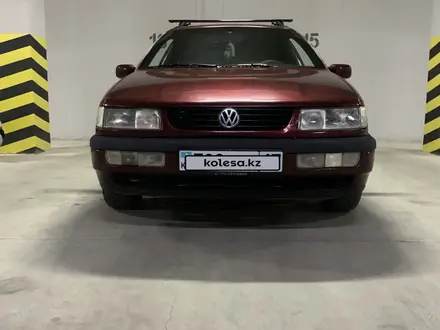 Volkswagen Passat 1995 года за 2 150 000 тг. в Шымкент