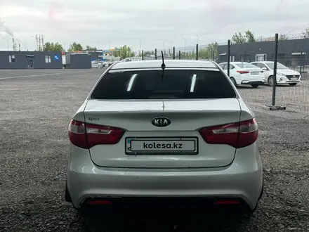 Kia Rio 2014 года за 2 997 000 тг. в Астана – фото 2