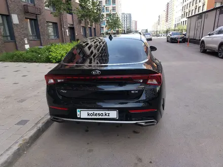 Kia K5 2020 года за 9 000 000 тг. в Астана – фото 3