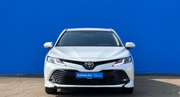 Toyota Camry 2018 годаүшін11 610 000 тг. в Алматы – фото 2