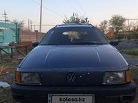 Volkswagen Passat 1993 годаfor1 500 000 тг. в Шымкент