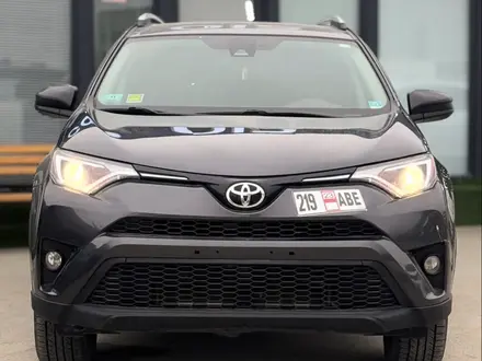 Toyota RAV4 2017 года за 8 500 000 тг. в Актау