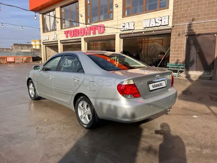 Toyota Camry 2004 года за 7 200 000 тг. в Туркестан – фото 2