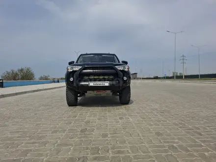 Toyota 4Runner 2019 года за 24 500 000 тг. в Актау – фото 2