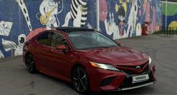 Toyota Camry 2020 года за 12 999 999 тг. в Алматы – фото 2