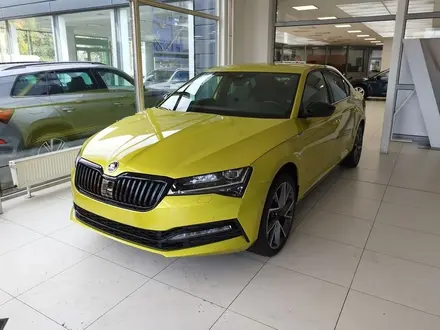 Skoda Superb 2022 года за 33 800 000 тг. в Алматы – фото 10