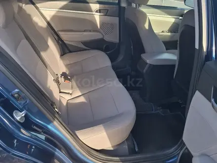 Hyundai Elantra 2019 года за 6 000 000 тг. в Атырау – фото 10
