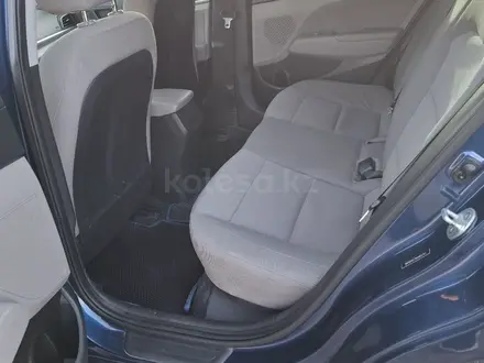 Hyundai Elantra 2019 года за 6 000 000 тг. в Атырау – фото 12