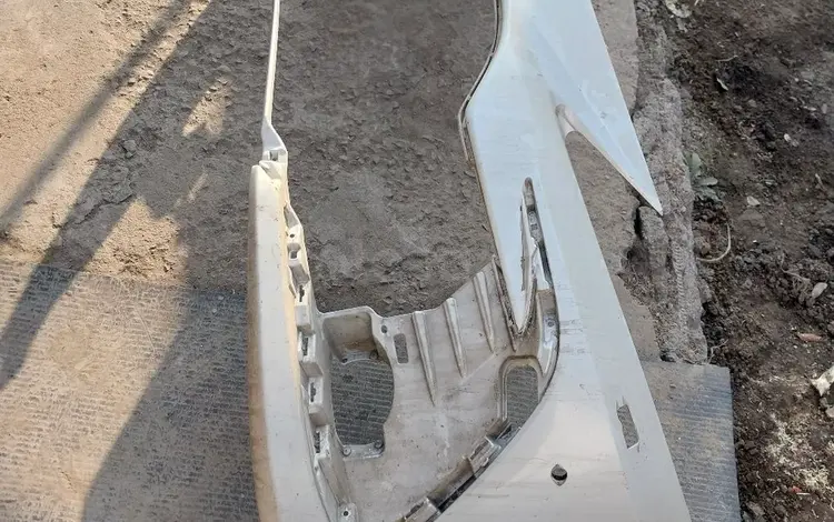 Бампер передний оригинал за 50 000 тг. в Алматы