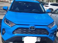 Toyota RAV4 2020 годаfor15 000 000 тг. в Астана