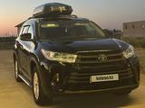 Toyota Highlander 2016 года за 14 000 000 тг. в Атырау – фото 2