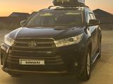 Toyota Highlander 2016 года за 14 000 000 тг. в Атырау – фото 3