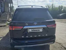 Toyota Sequoia, 2023