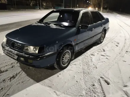 Volkswagen Passat 1994 года за 1 800 000 тг. в Денисовка – фото 2