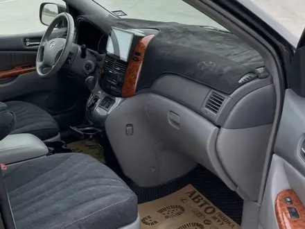 Toyota Sienna 2010 года за 8 500 000 тг. в Атырау – фото 14