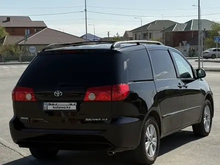 Toyota Sienna 2010 года за 8 500 000 тг. в Атырау – фото 2