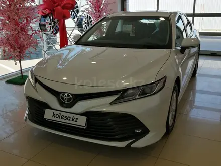 Toyota Camry 2020 года за 13 900 000 тг. в Семей