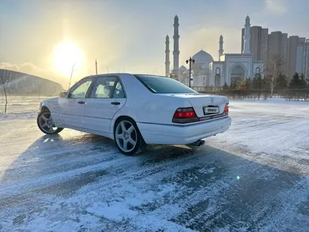 Mercedes-Benz S 320 1997 года за 3 700 000 тг. в Астана – фото 12