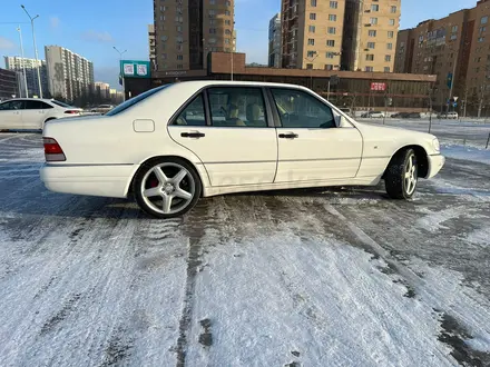 Mercedes-Benz S 320 1997 года за 3 700 000 тг. в Астана