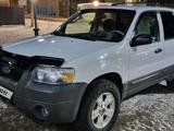Ford Escape 2005 года за 3 800 000 тг. в Жезказган