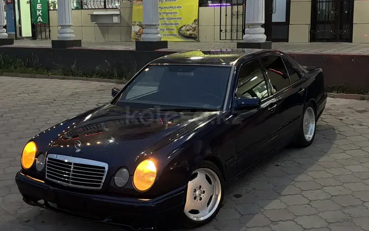 Mercedes-Benz E 280 1998 года за 2 700 000 тг. в Алматы