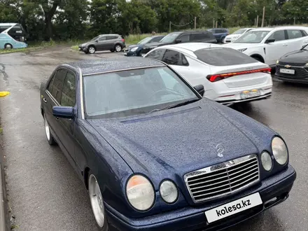 Mercedes-Benz E 280 1998 года за 2 700 000 тг. в Алматы – фото 5