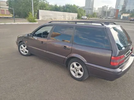 Volkswagen Passat 1994 года за 2 650 000 тг. в Астана – фото 7