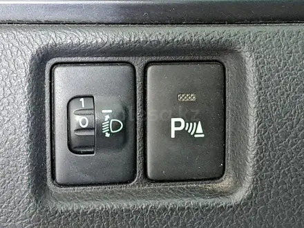 Toyota Camry 2012 года за 9 990 000 тг. в Астана – фото 27