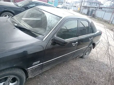 Mercedes-Benz C 200 1994 года за 750 000 тг. в Талгар – фото 3