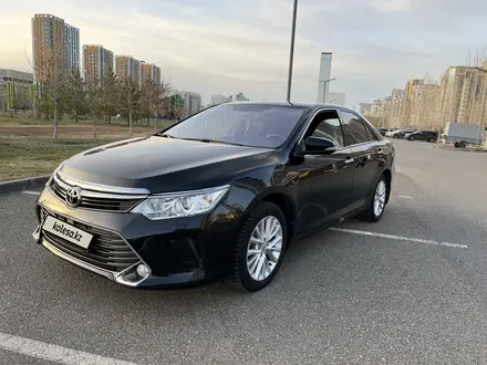 Toyota Camry 2015 года за 12 200 000 тг. в Астана