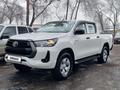 Toyota Hilux 2021 года за 17 700 000 тг. в Алматы – фото 2