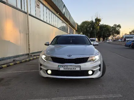 Kia K5 2015 года за 6 200 000 тг. в Алматы – фото 2
